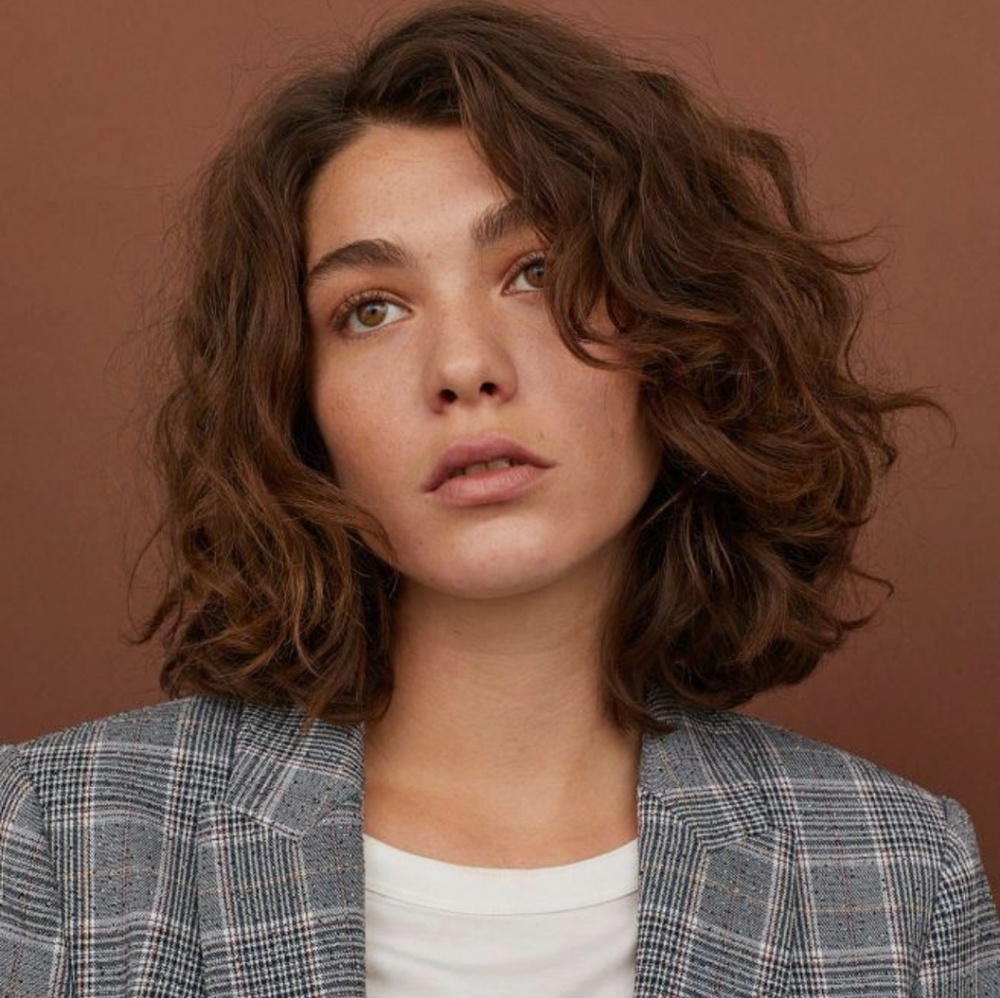 Meet your Posher, April